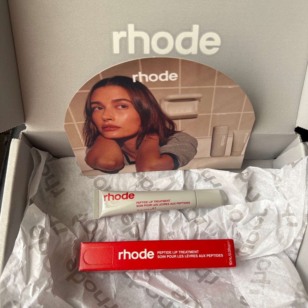Rhode Strawberry Glaze Peptide Lip Treatment 🍓